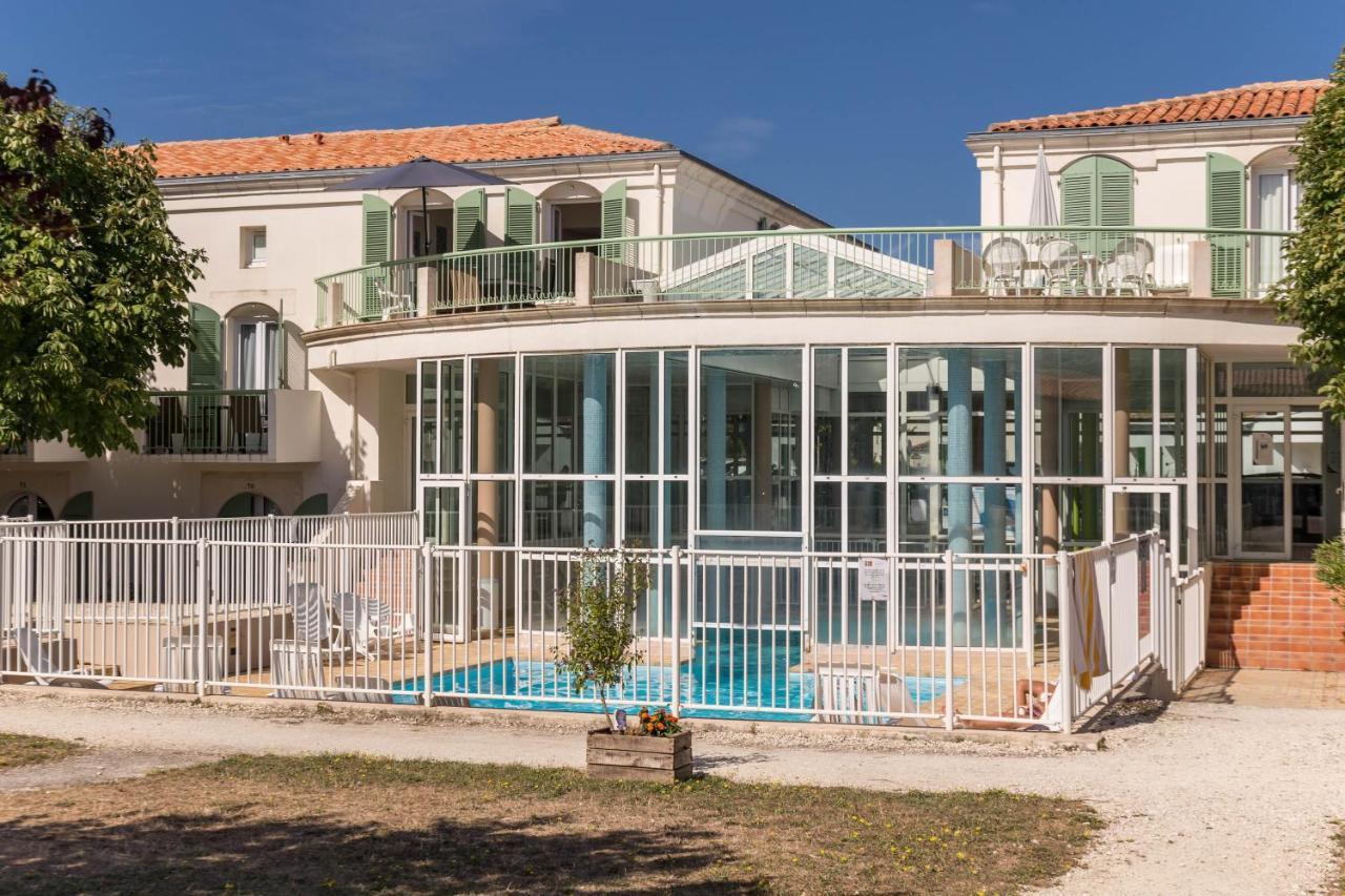 Residence Pierre & Vacances Le Palais Des Gouverneurs Saint-Martin-de-Ré Exterior photo